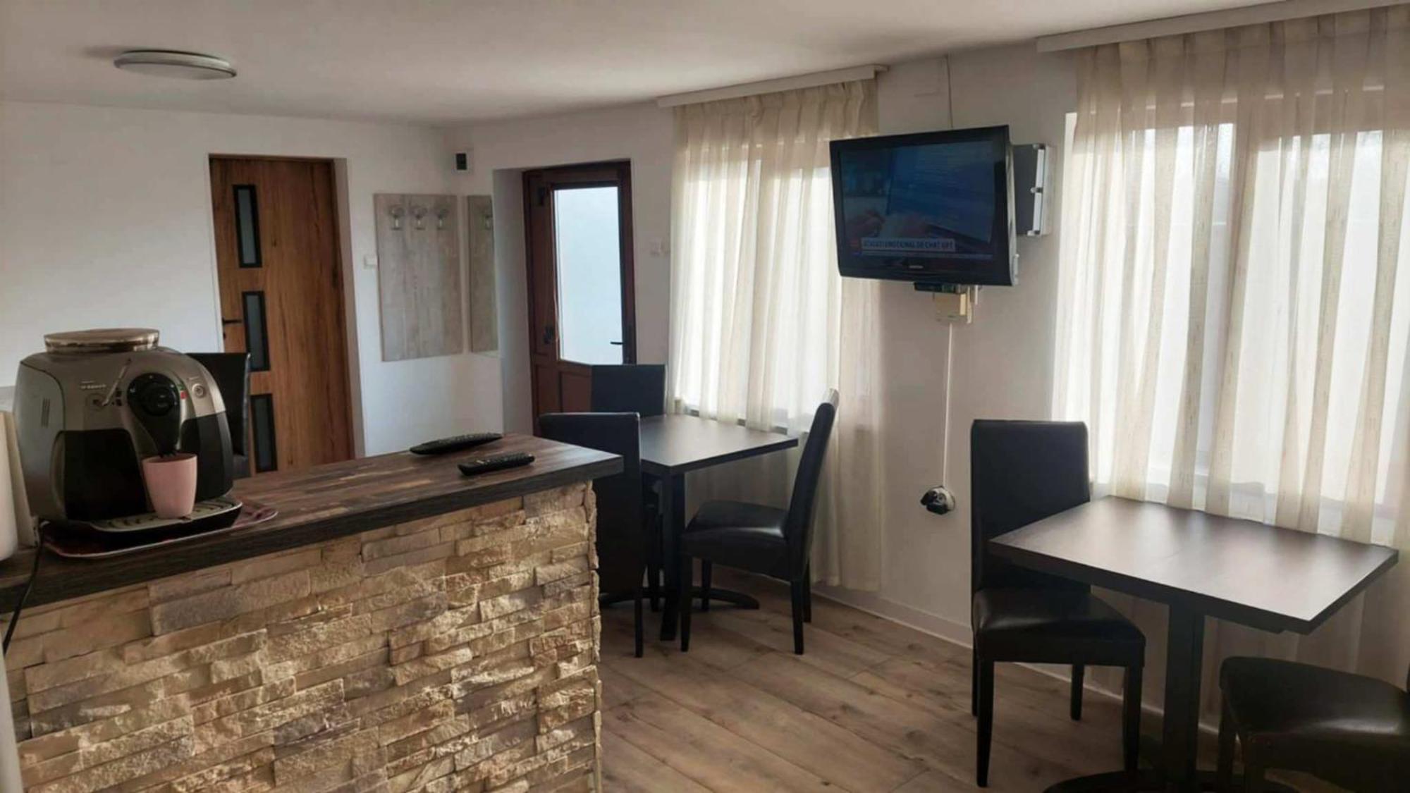 Casa Sol Hotell Turda Exteriör bild